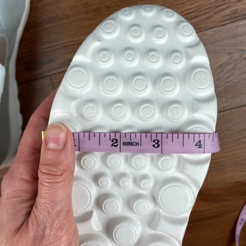 Skechers GOwalk Classic Washable Slip-Ons Size 11 Silver Shimmer